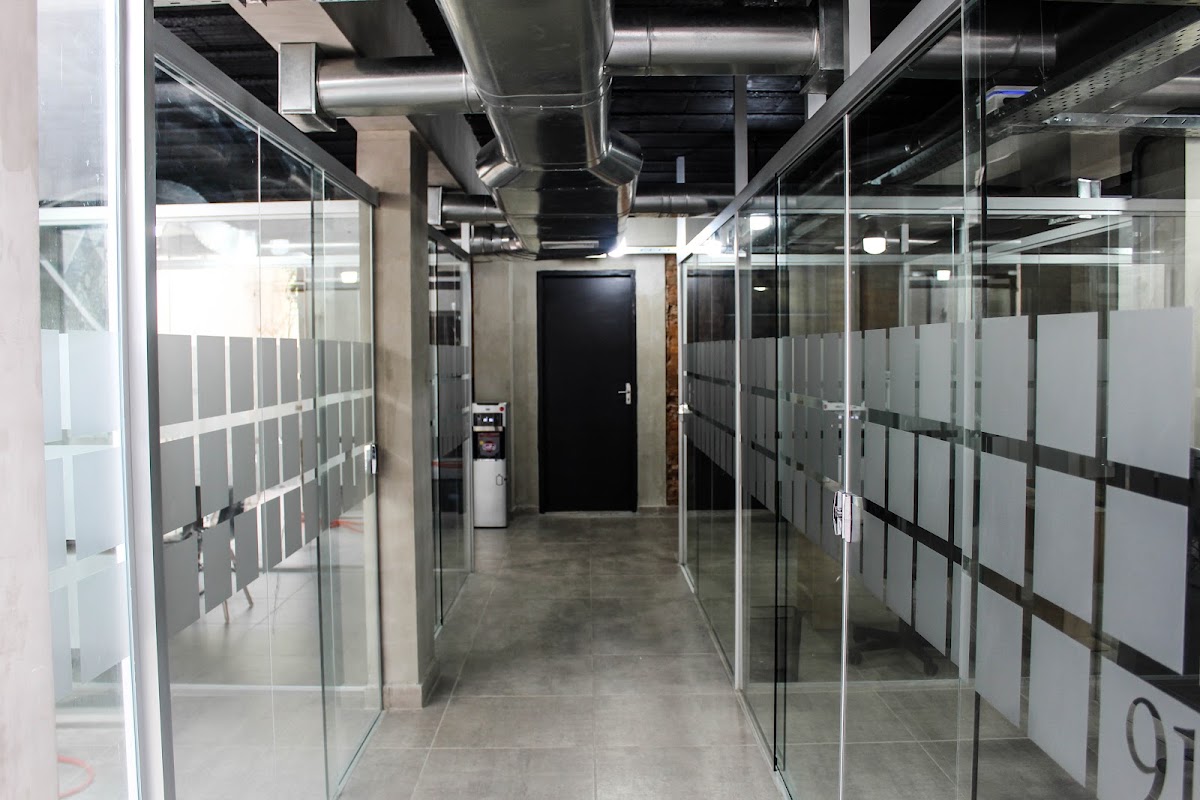 916 Oficinas Corporativas
