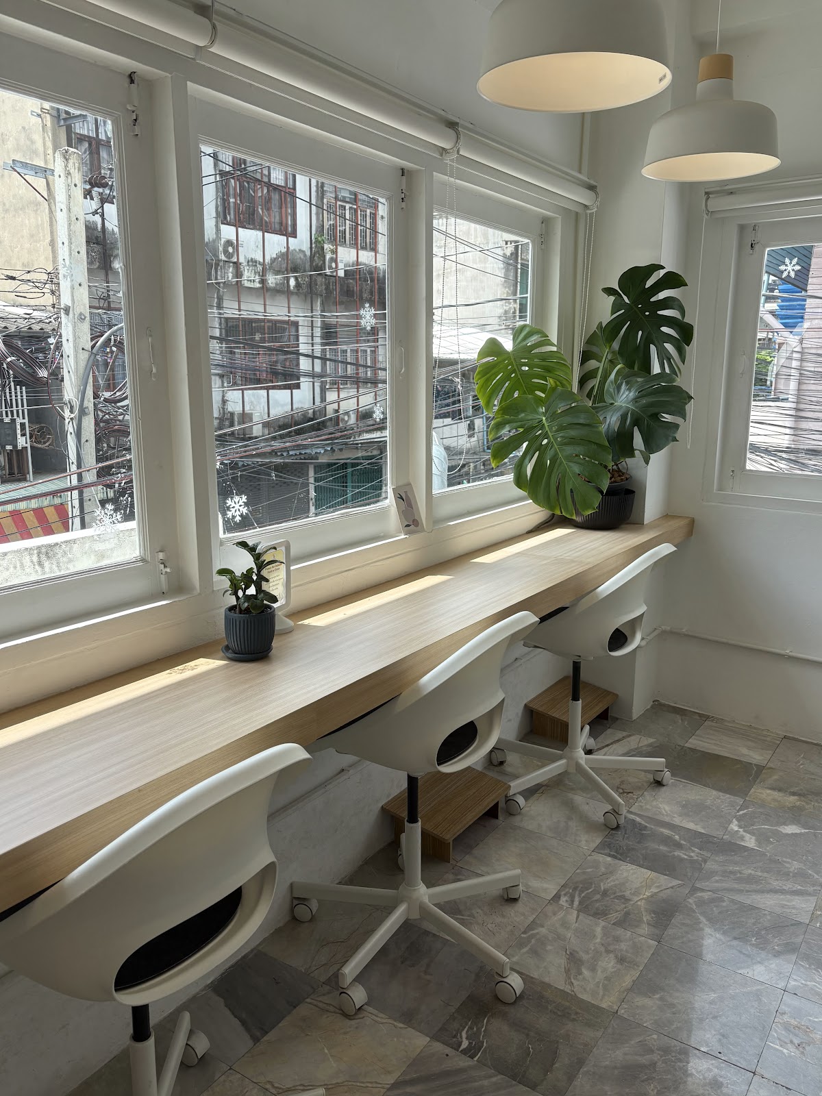 Ducky Space Sathorn | Coworking Space/Cafe in Bangkok
