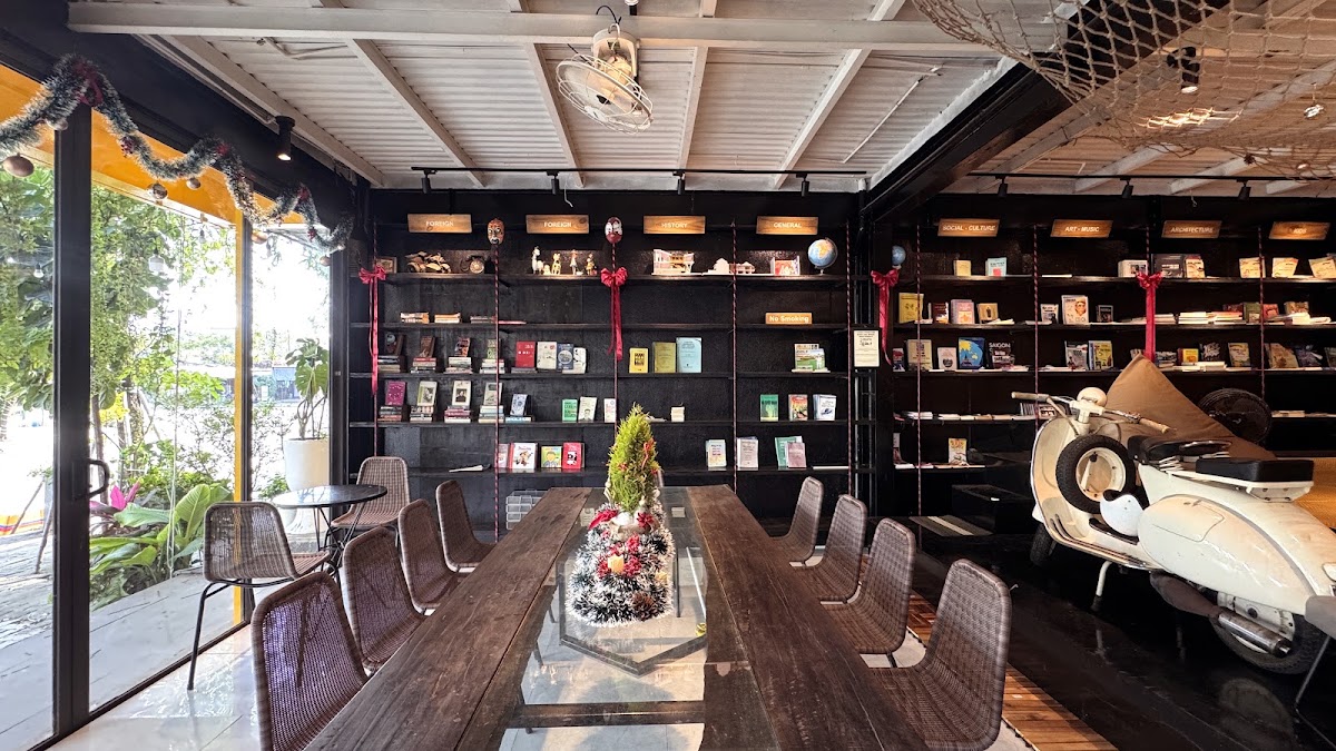 Book and Bean Club in Da Nang