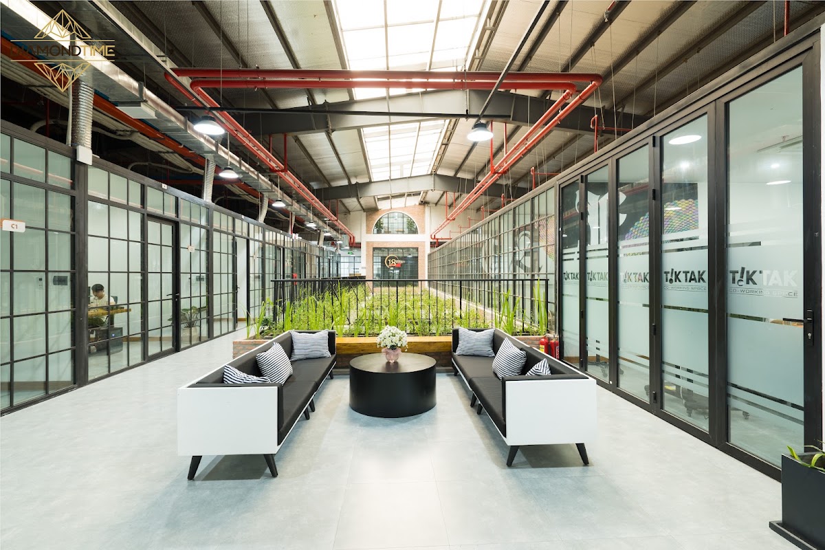 Diamond Time Complex in Da Nang