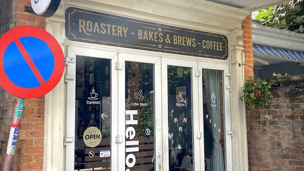 Ý Là Cafe Roastery in Da Nang