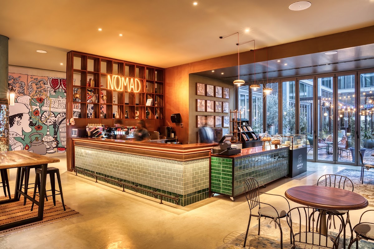 Nomad Day Bar in Dubai