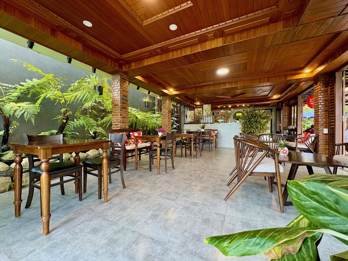 Le Locust Café in Hoi An