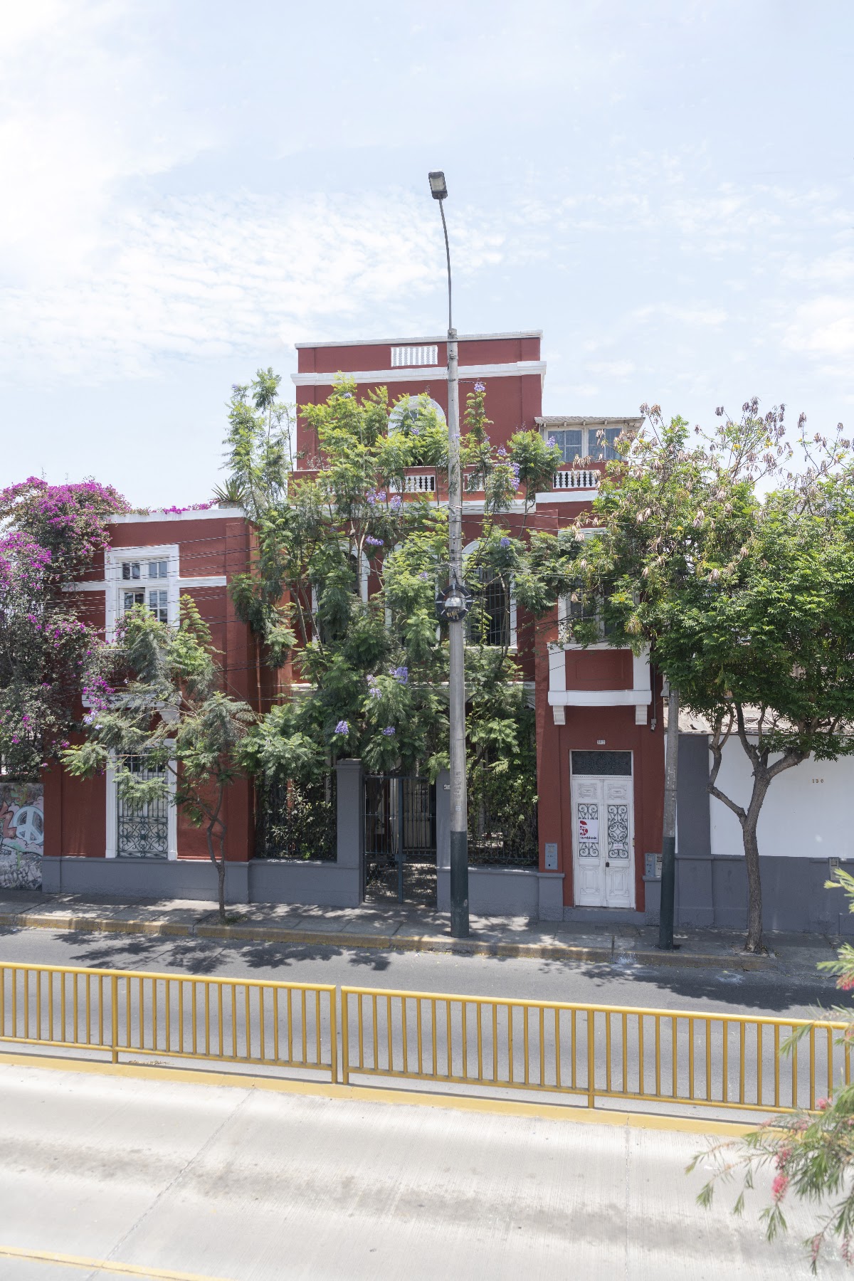 Symbiosis Art & Coworking Lima in Lima