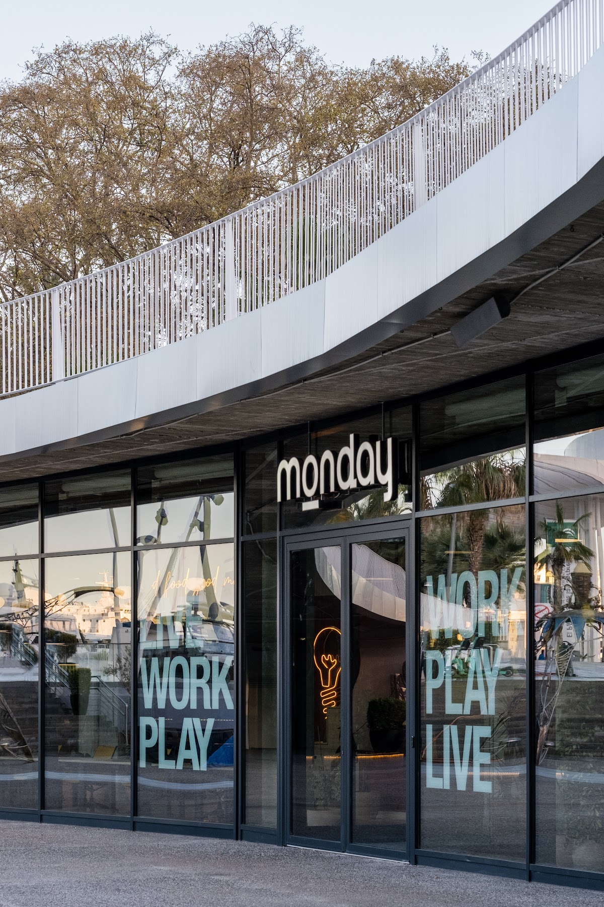 Monday Muelle Uno | Coworking en Málaga