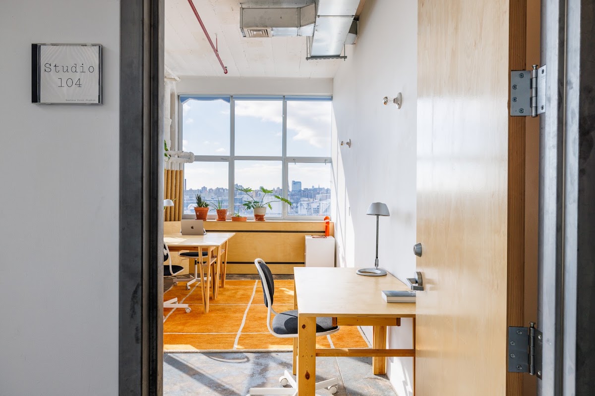 Hunters Point Studios - Coworking Space