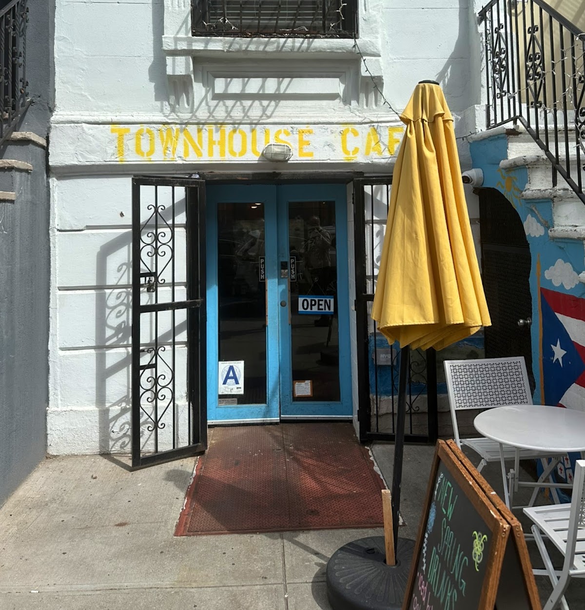The Townhouse Cafe in New York City