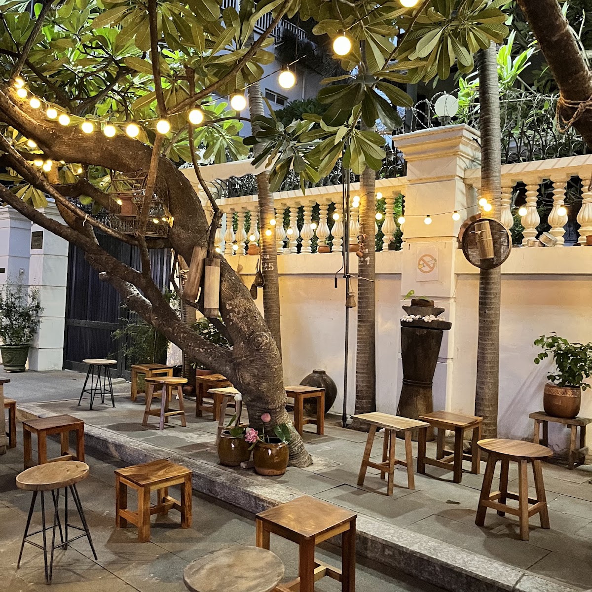 Resume coffee in Phnom Penh