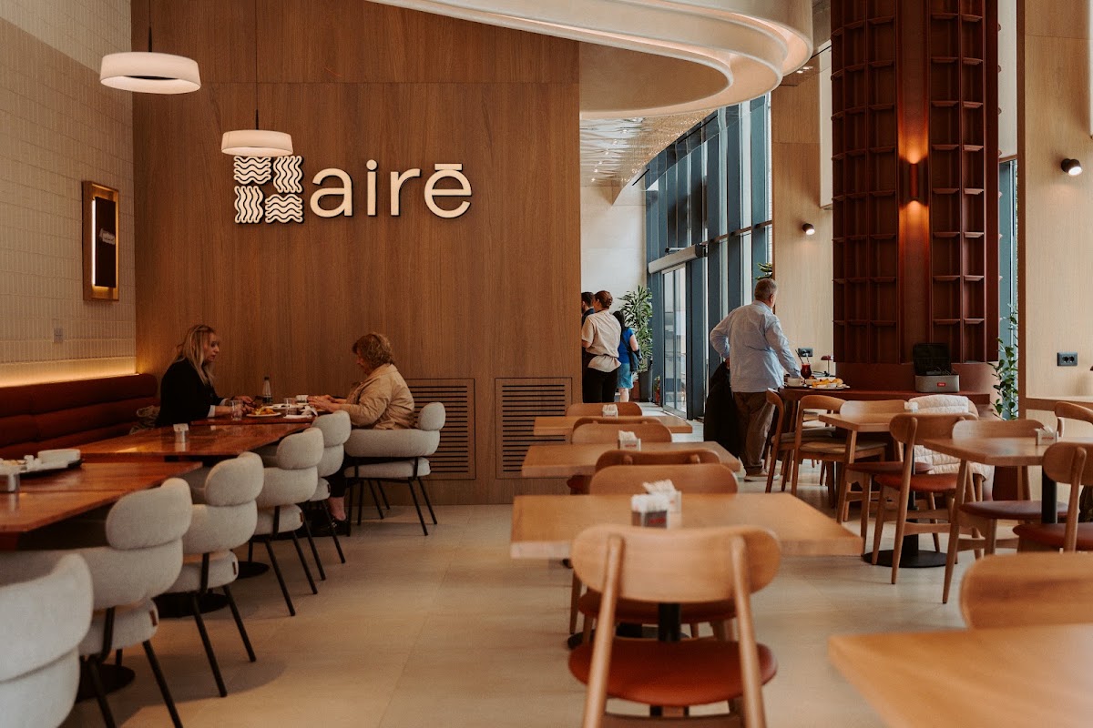Aire | Bufe Tradicionale & Kafeteri in Tirana