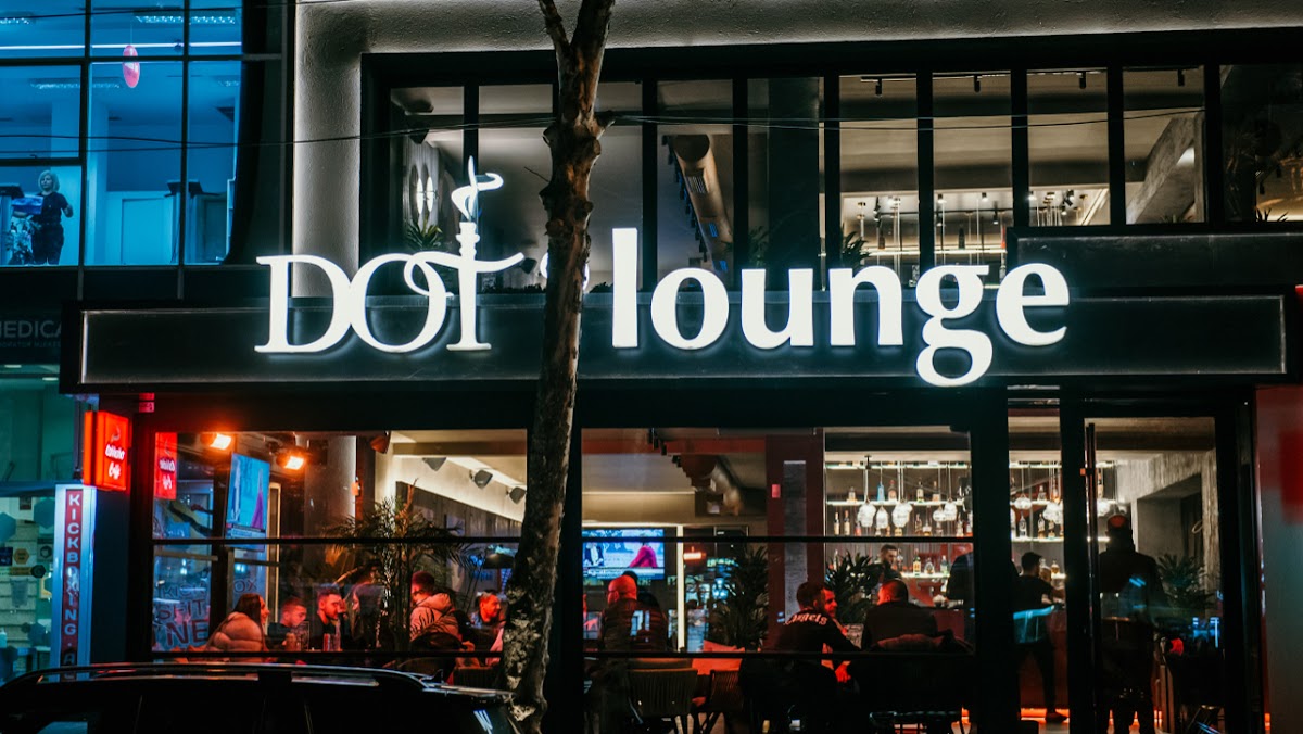 Dot Coffee & Lounge