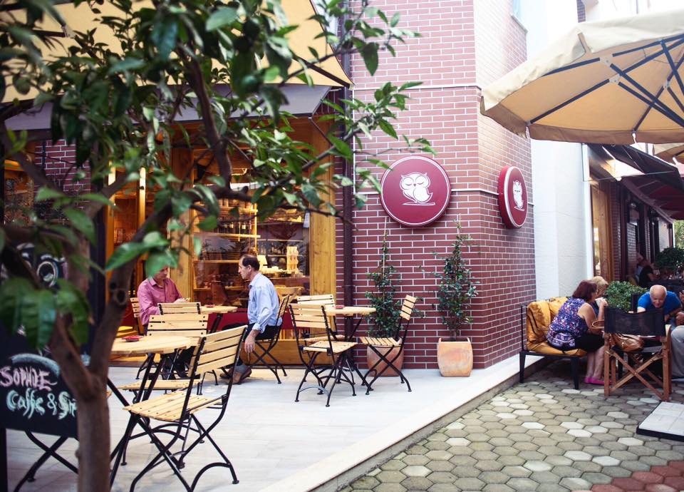 Sophie Caffe & Snacks - Ali Demi