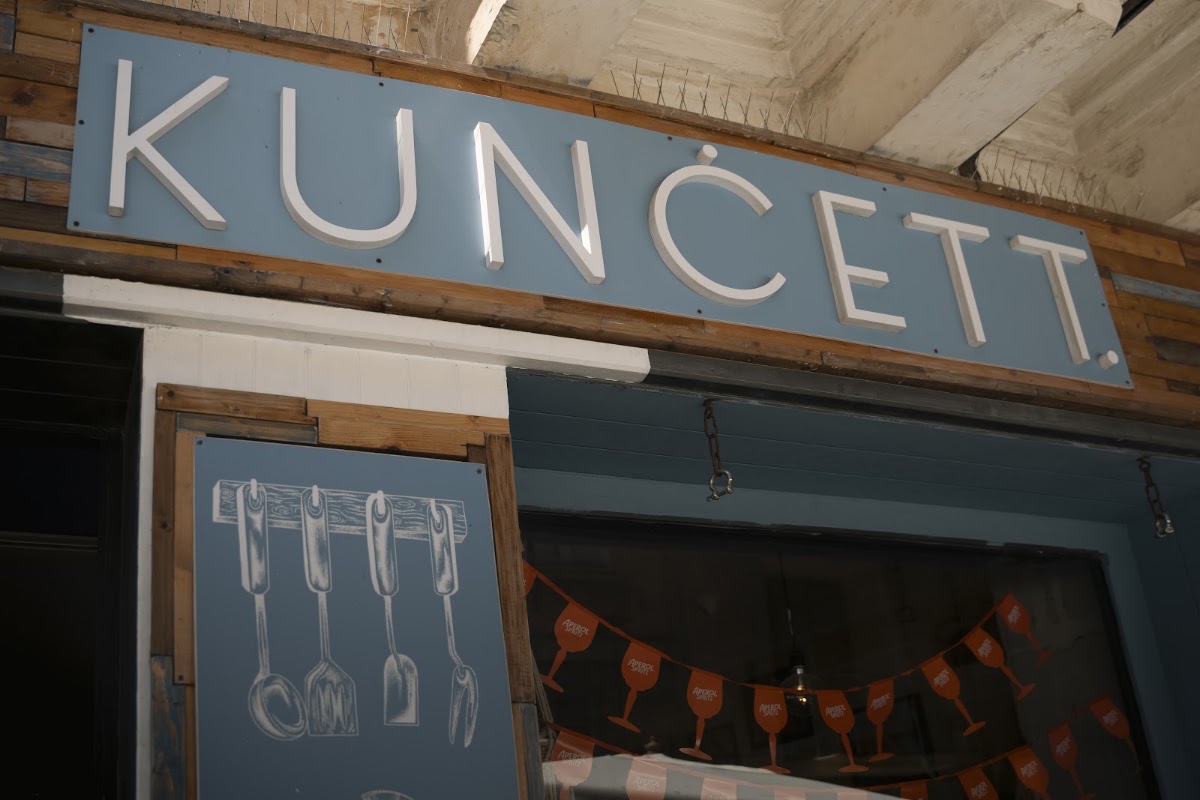 KUNĊETT